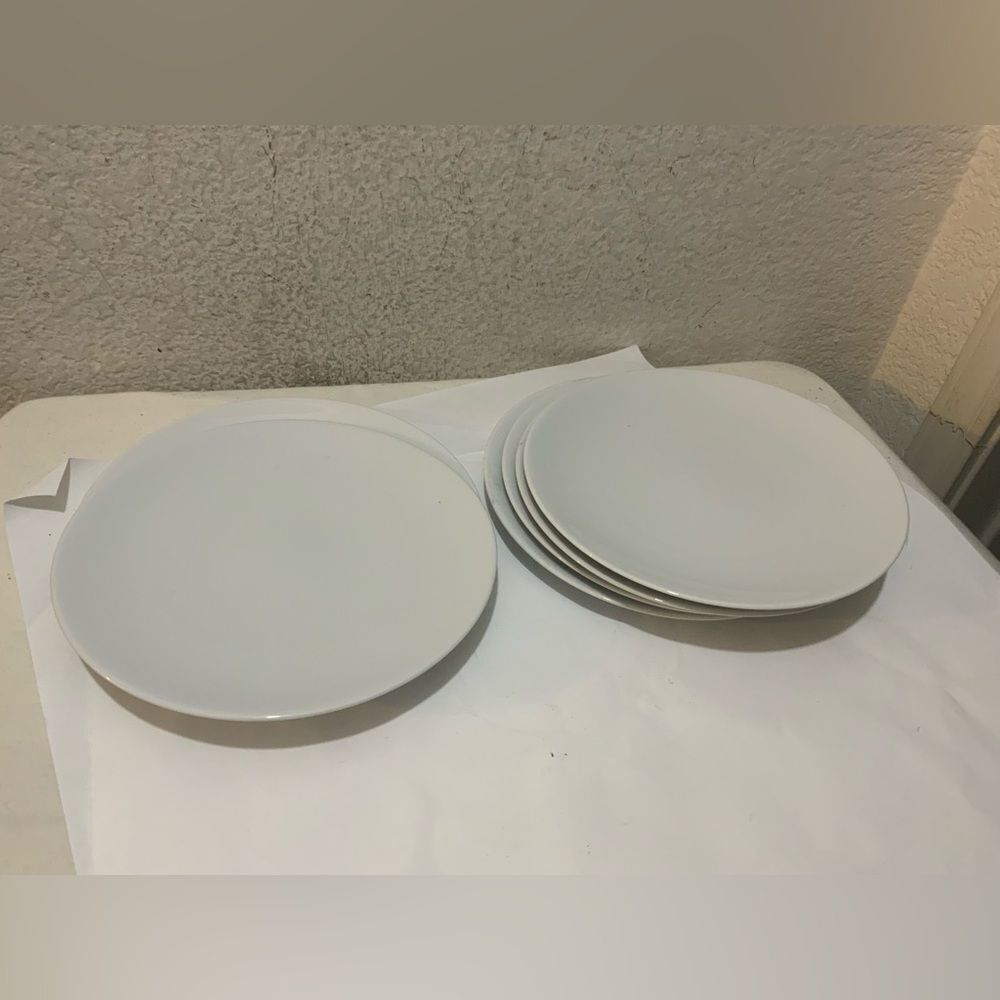 6 World Market Thailand 8 1/4 inch White Salad Plates - Excellent G25